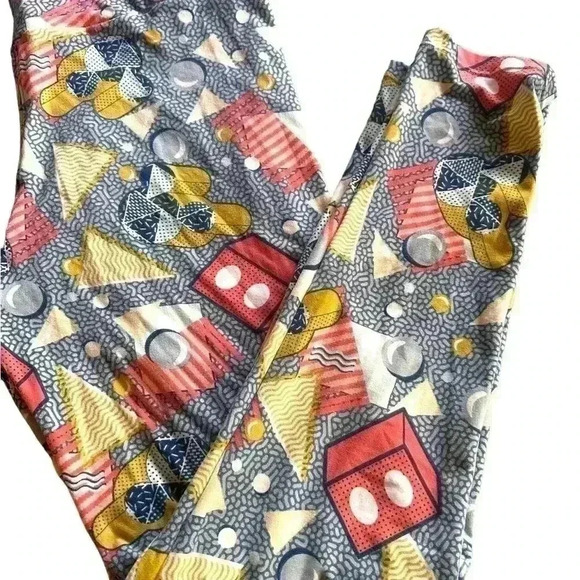 Lularoe Tall & Curvy Disney Mickey Mouse leggings. Abstract 3D NWOT. - Picture 1 of 6